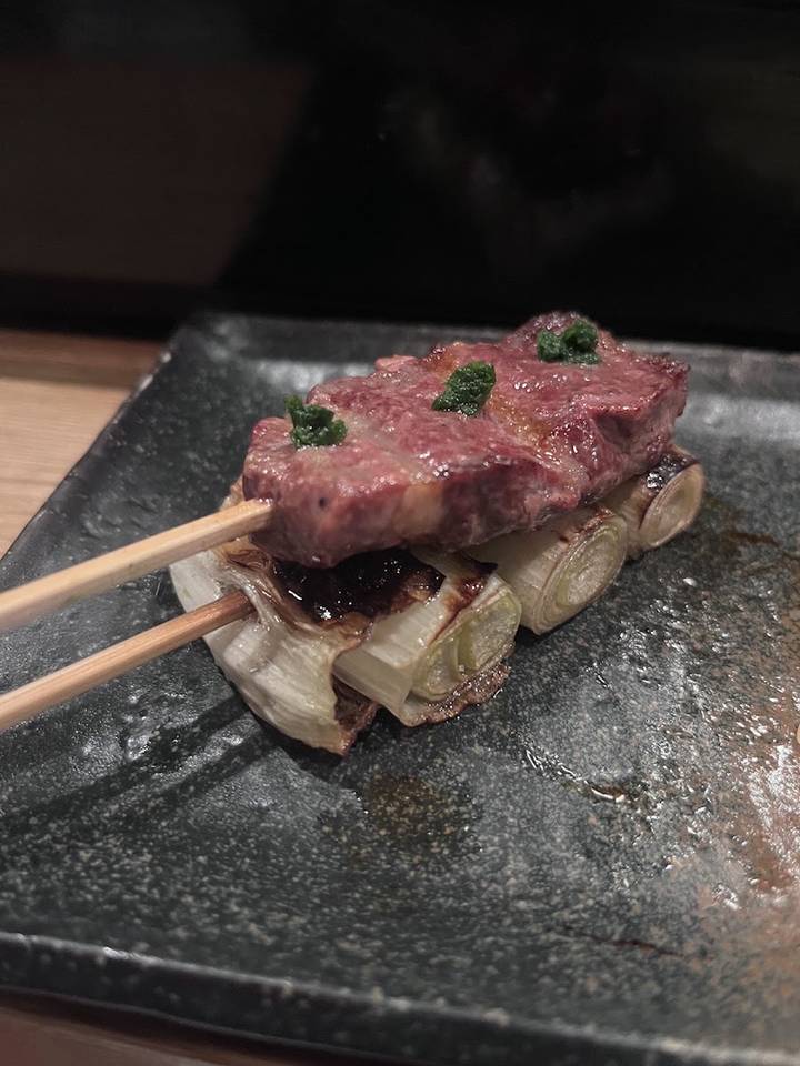 別々の串で出てくる鴨とねぎ
